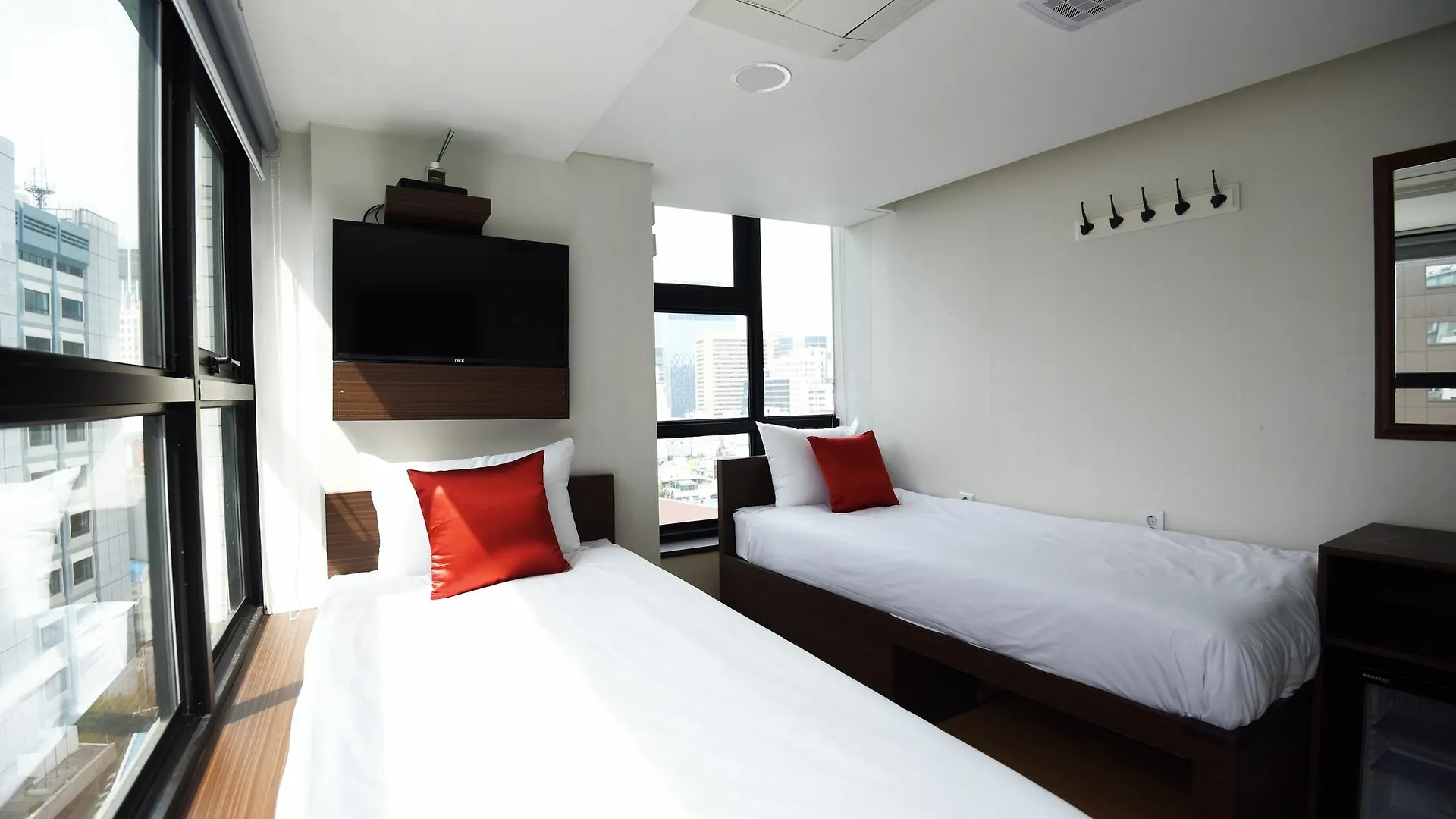 Hotel 57 Myeongdong Hostel Seul