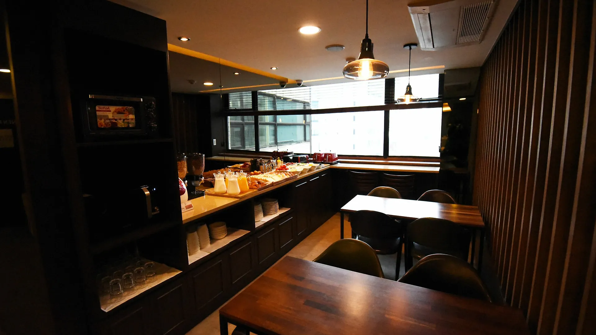 Hotel 57 Myeongdong Hostel Seul